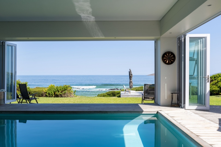 8 Bedroom Property for Sale in Keurboomstrand Western Cape